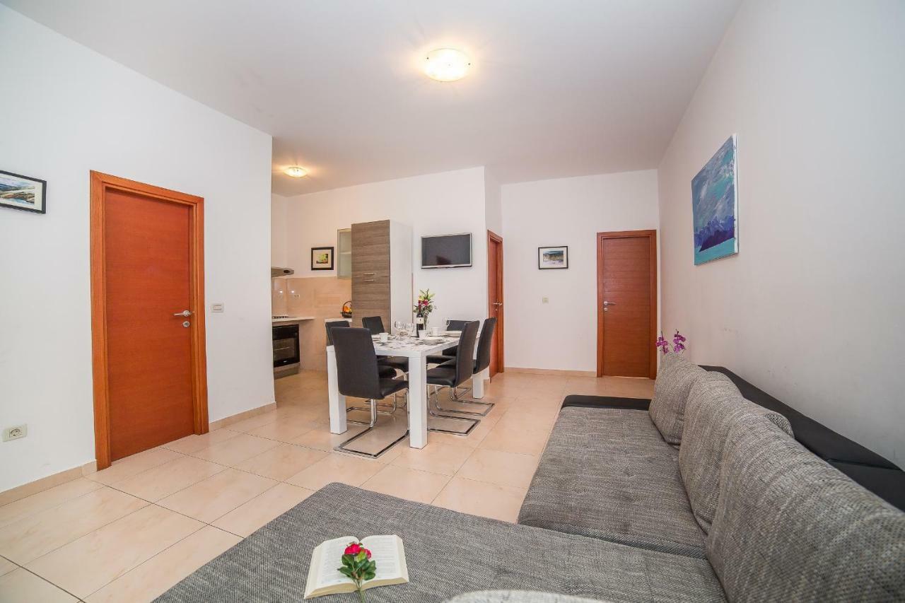 Apartments Mario Migros ماكارسكا المظهر الخارجي الصورة